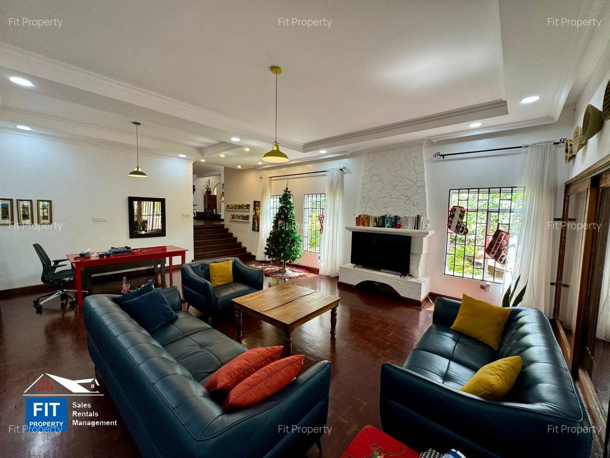 4 Bed Villa with En Suite in Muthaiga - 5