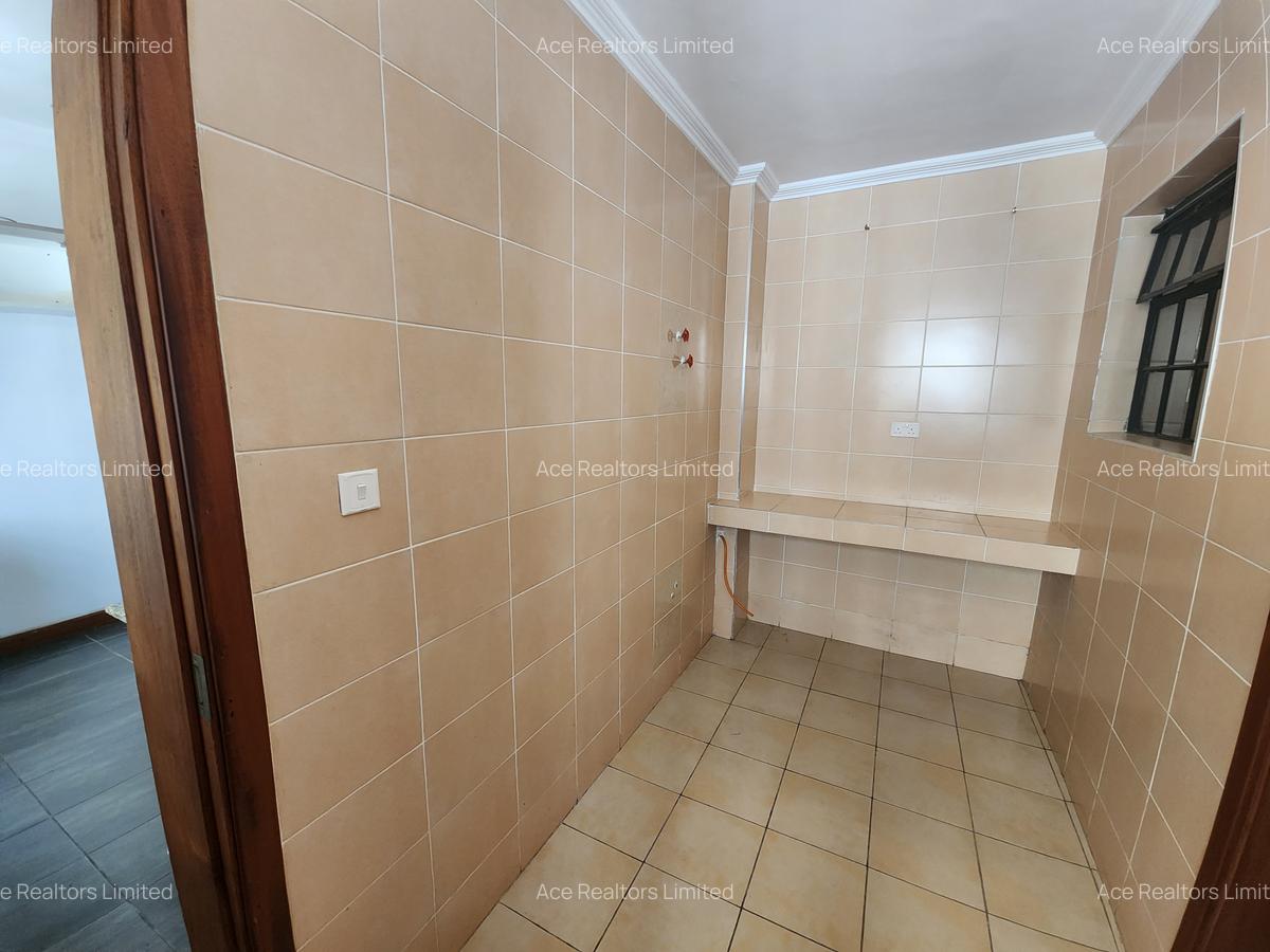 2 Bed Apartment with En Suite at Westlands - 5