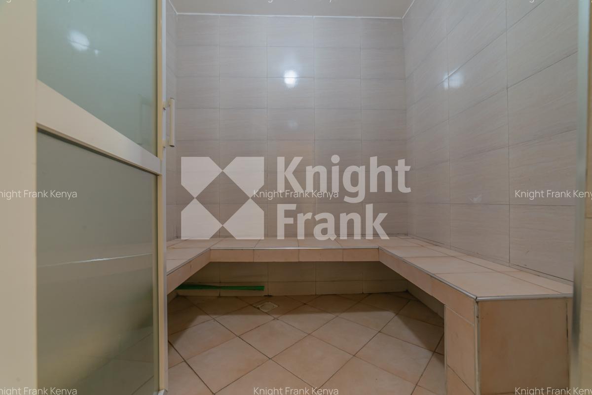 3 Bed Apartment with En Suite at Tabere Cresent - 20