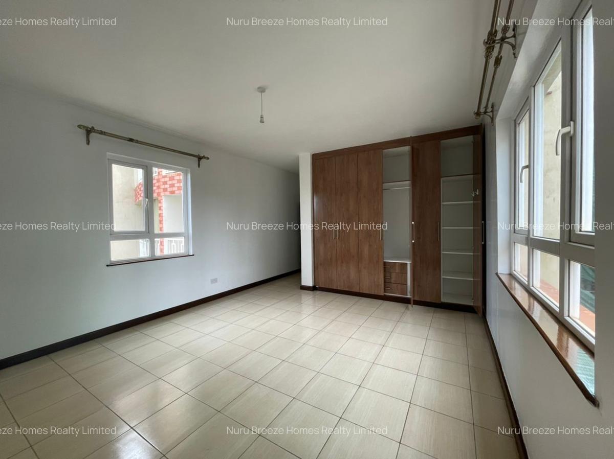 2 Bed Apartment with En Suite in Brookside - 19
