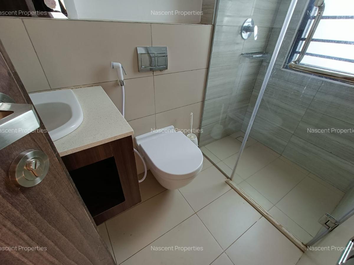 4 Bed House with En Suite at Garden Estate - 20