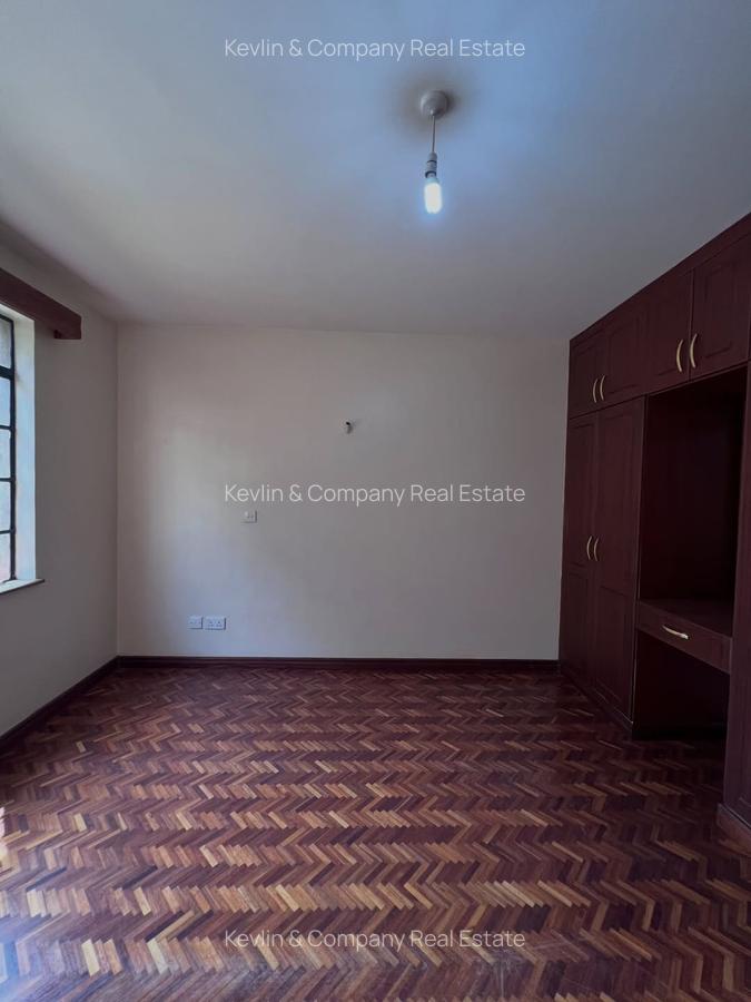 3 Bed Apartment with Swimming Pool in Kilimani - 12