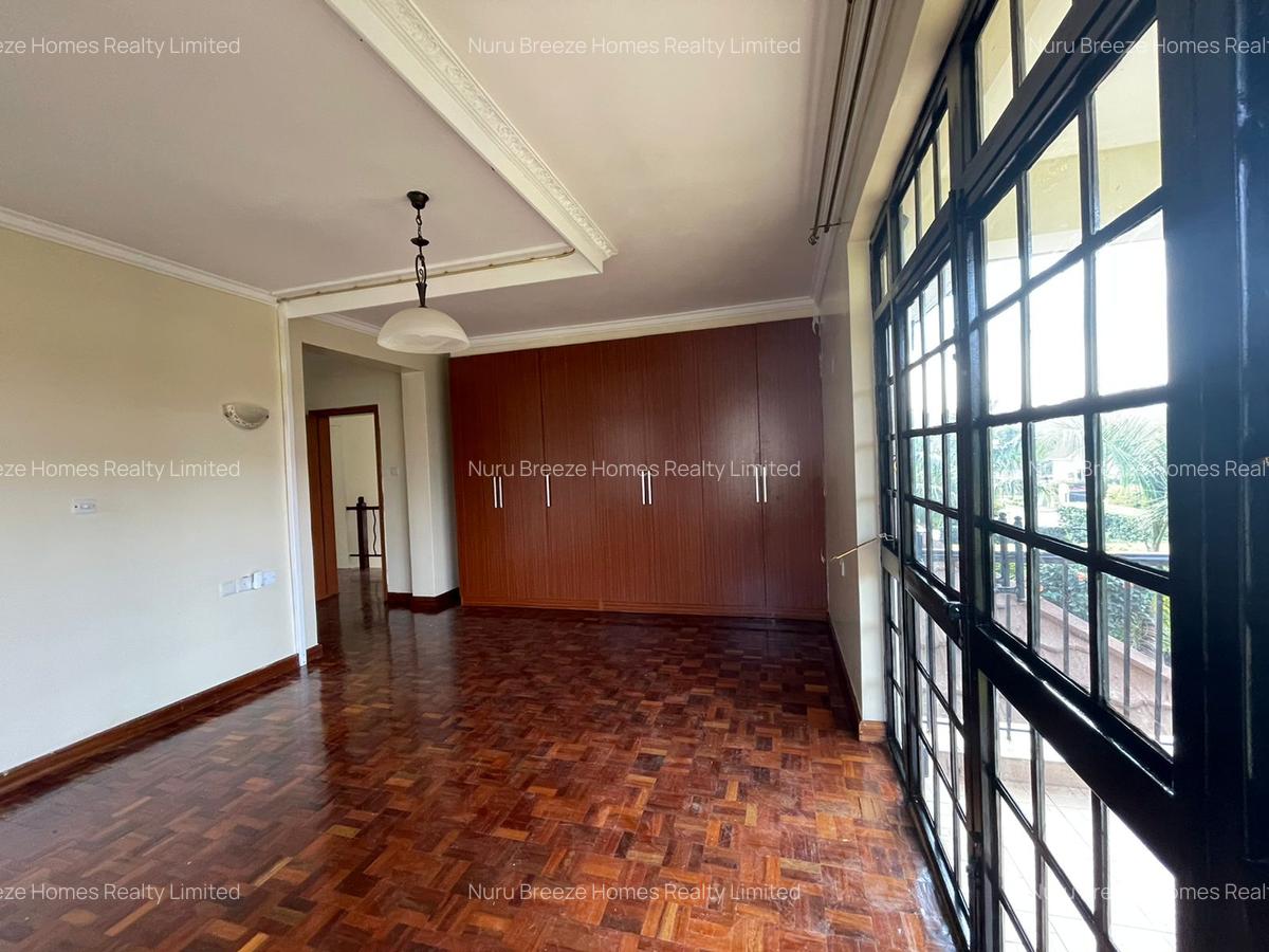 4 Bed Townhouse with En Suite in Loresho - 9