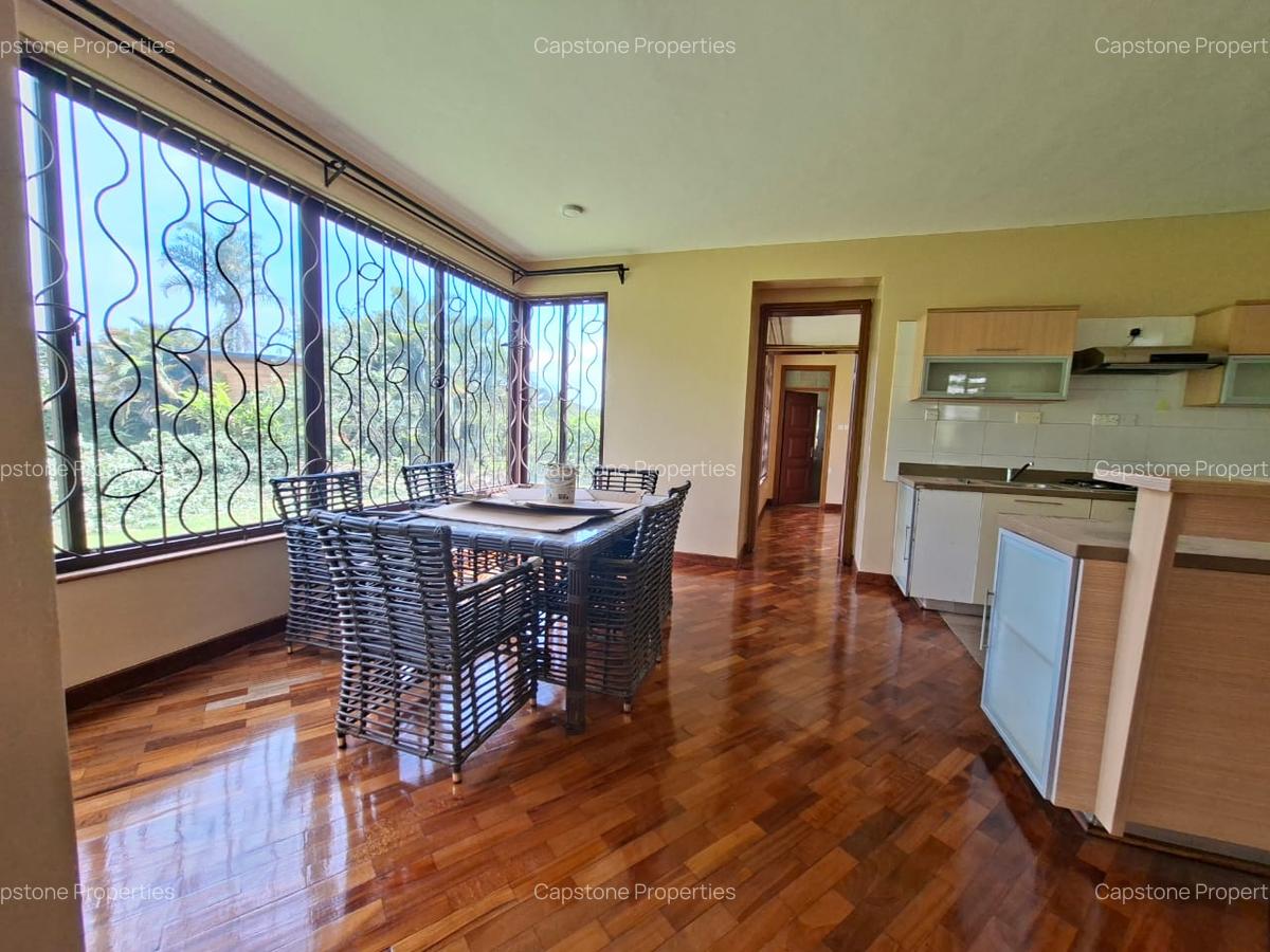 4 Bed Townhouse with En Suite in Ridgeways - 13