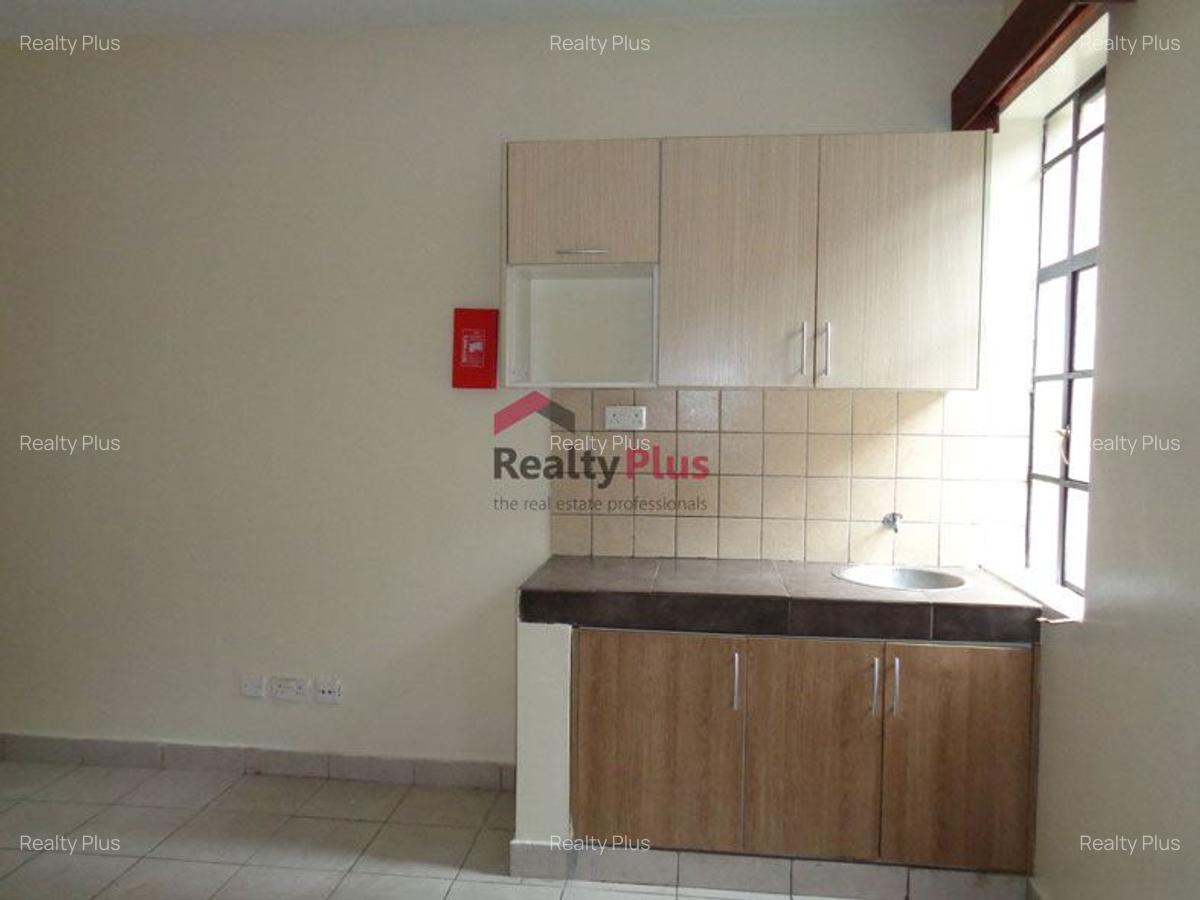 Studio Apartment with En Suite in Nairobi West - 4