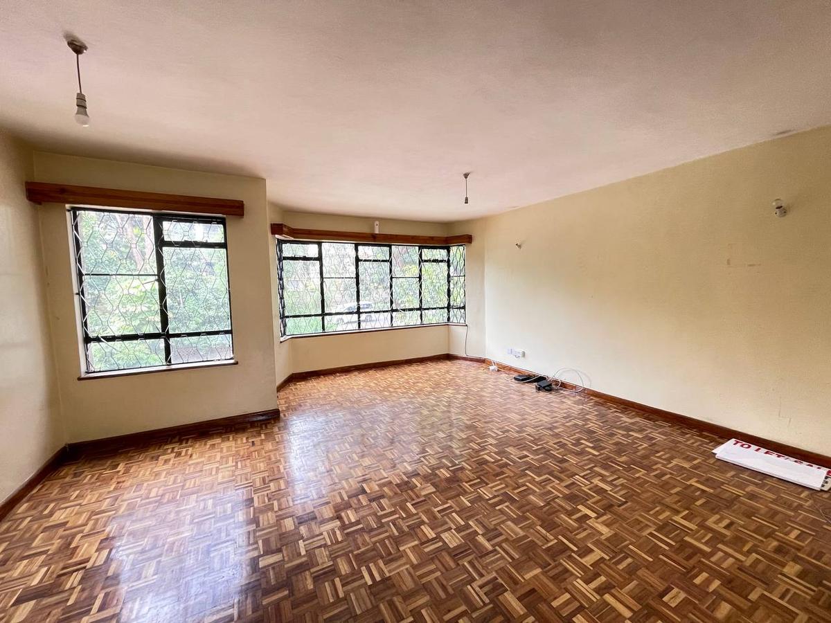 3 Bed Apartment with En Suite in Kilimani - 2