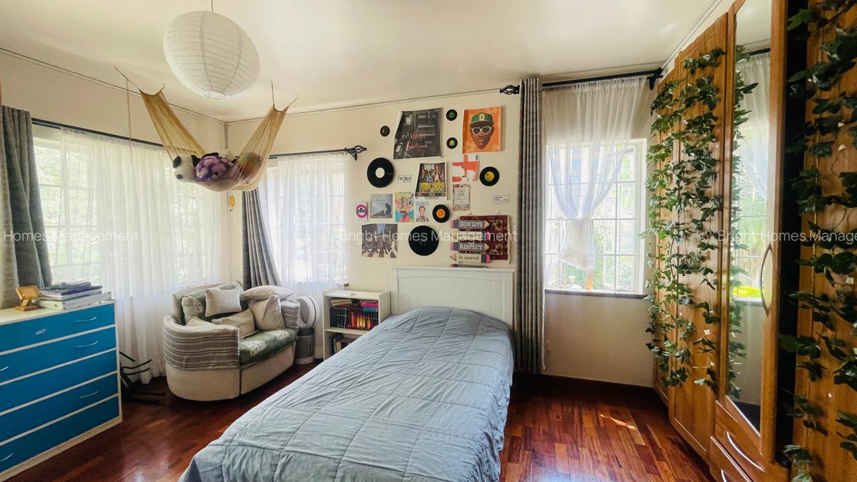 5 Bed Townhouse with En Suite in Kilimani - 4