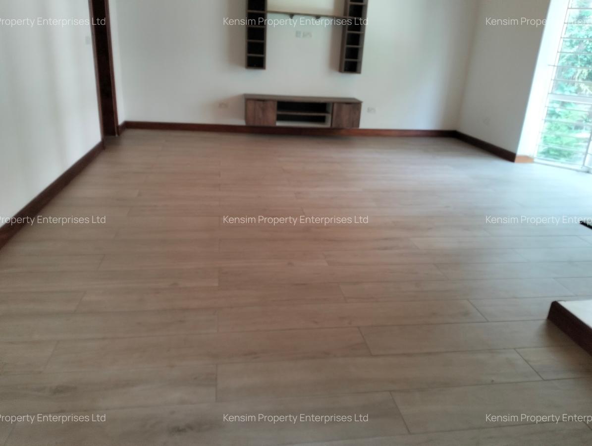 5 Bed Townhouse with En Suite in Rosslyn - 11