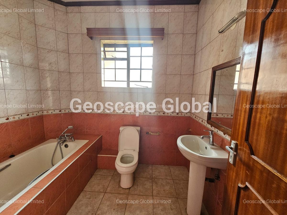 5 Bed House with En Suite in Runda - 6