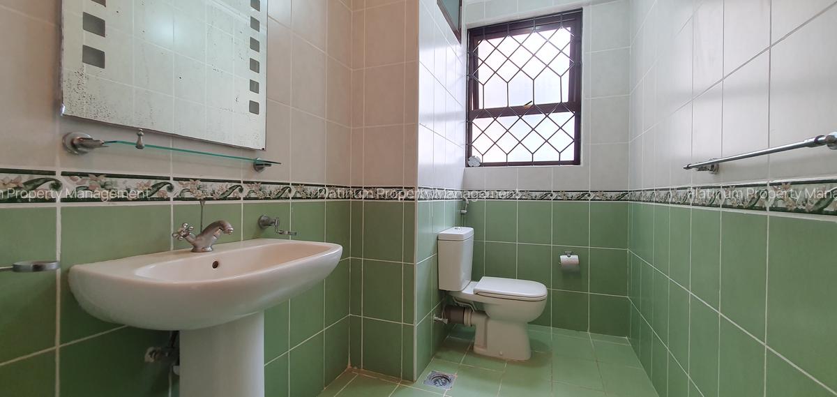 3 Bed Apartment with En Suite in Westlands Area - 4