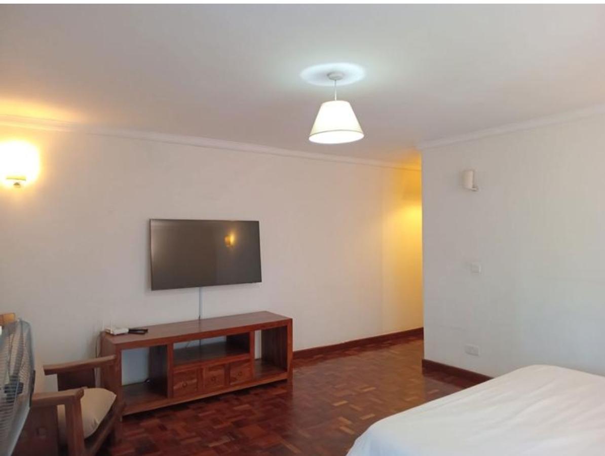 3 Bed Apartment with En Suite at Mpaka Rd - 18