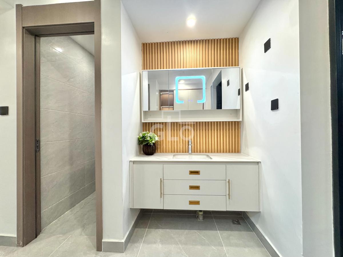 3 Bed Apartment with En Suite in Riara Road - 6