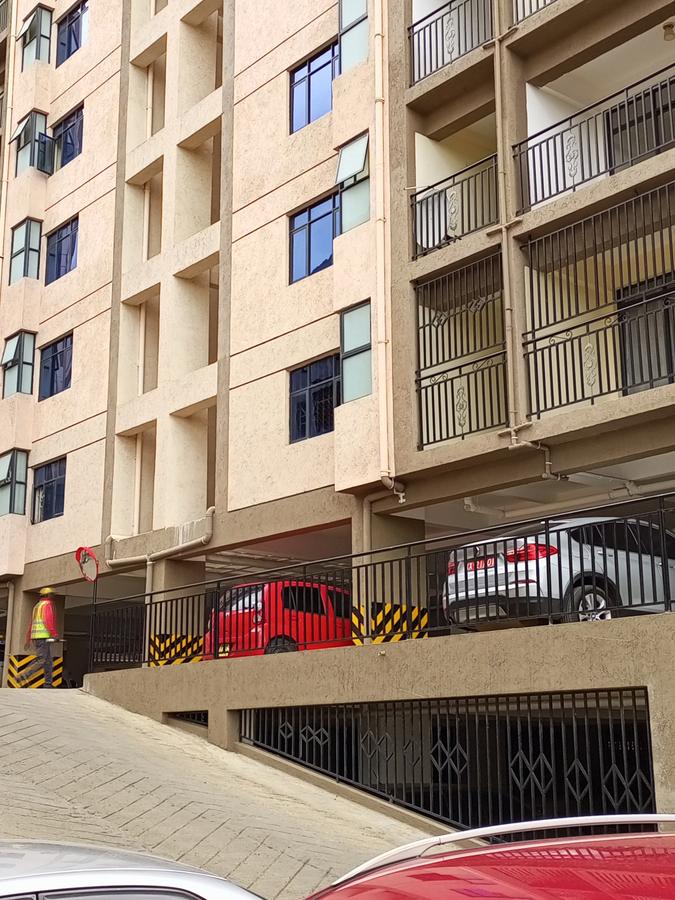 2 Bed Apartment with En Suite at Dennis Pritt Road - 14