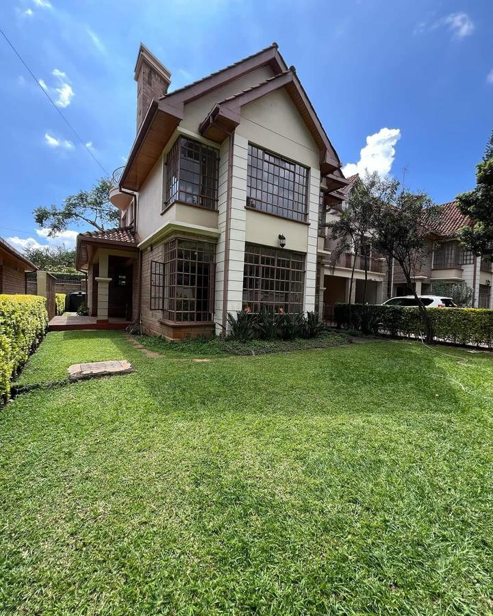 5 Bed Townhouse with En Suite in Lavington - 17