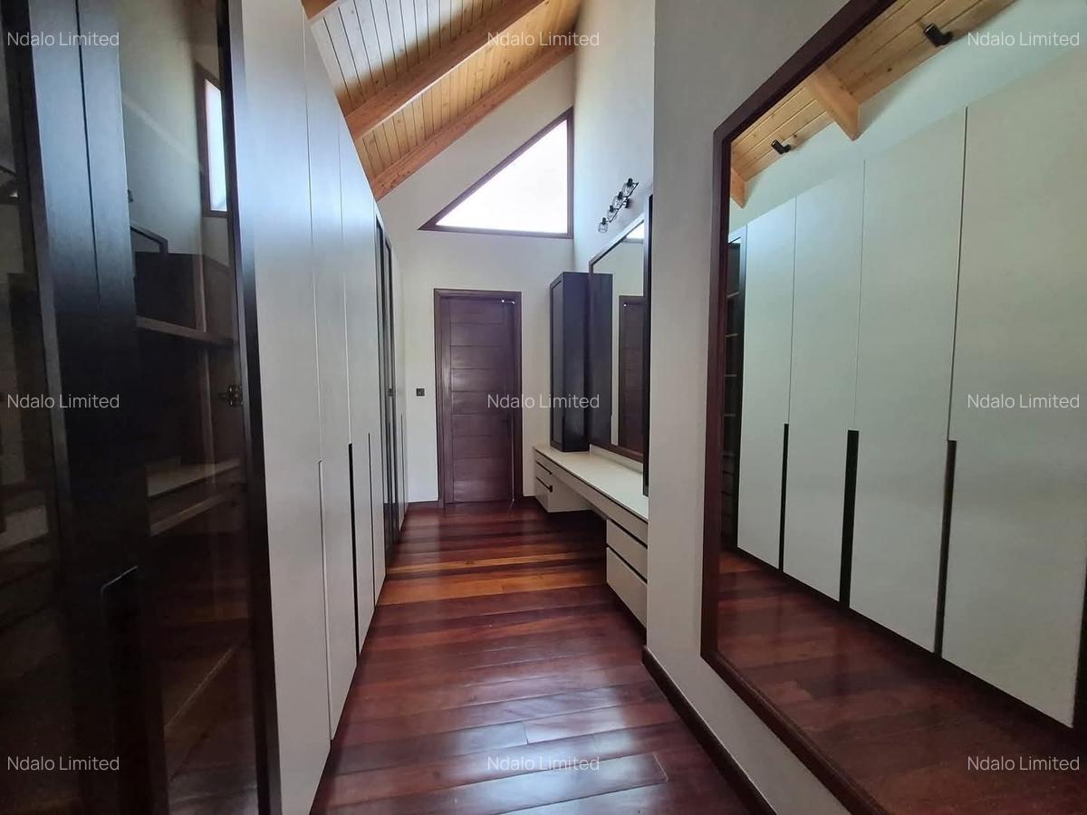 5 Bed House with En Suite at Runda - 19