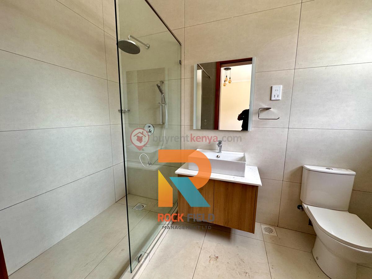 5 Bed Townhouse with En Suite in Loresho - 14