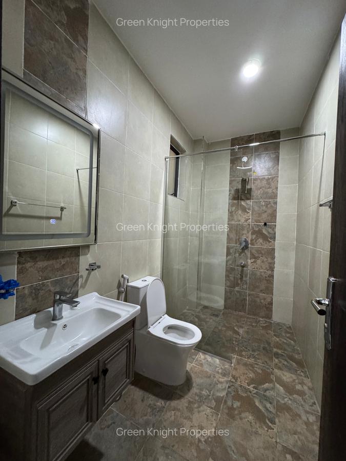 Serviced 3 Bed Apartment with En Suite in Kilimani - 8