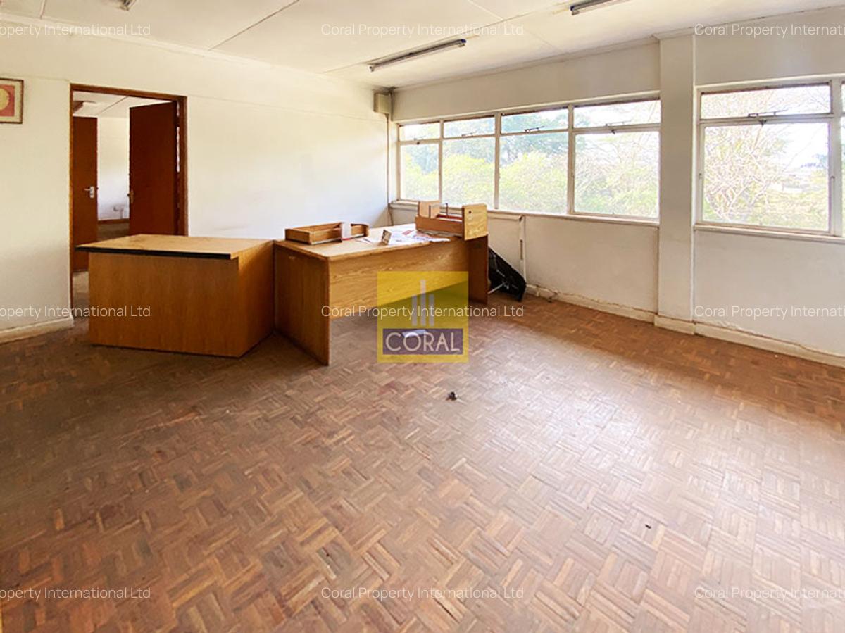 100,000 ft² Warehouse with Backup Generator in Thika - 7