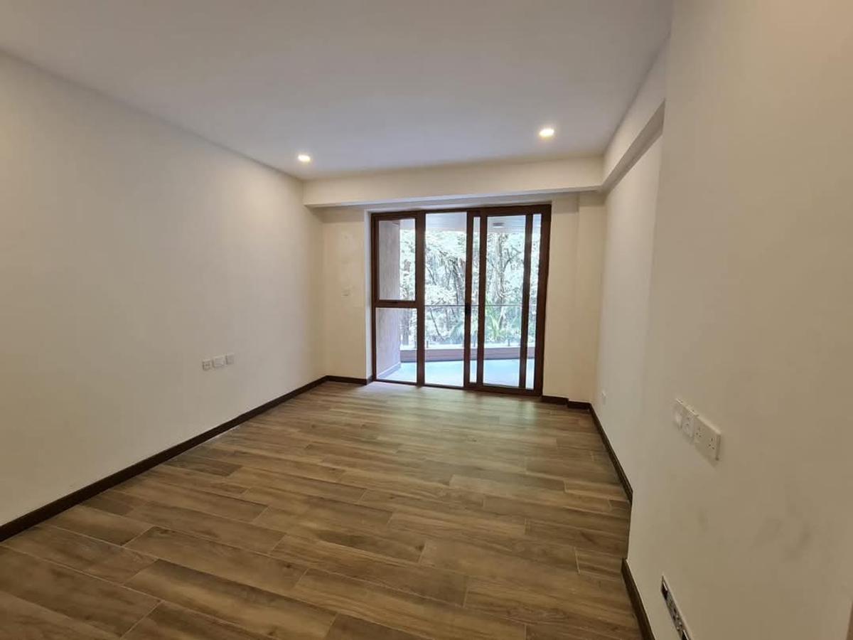 4 Bed Apartment with En Suite in Spring Valley - 8