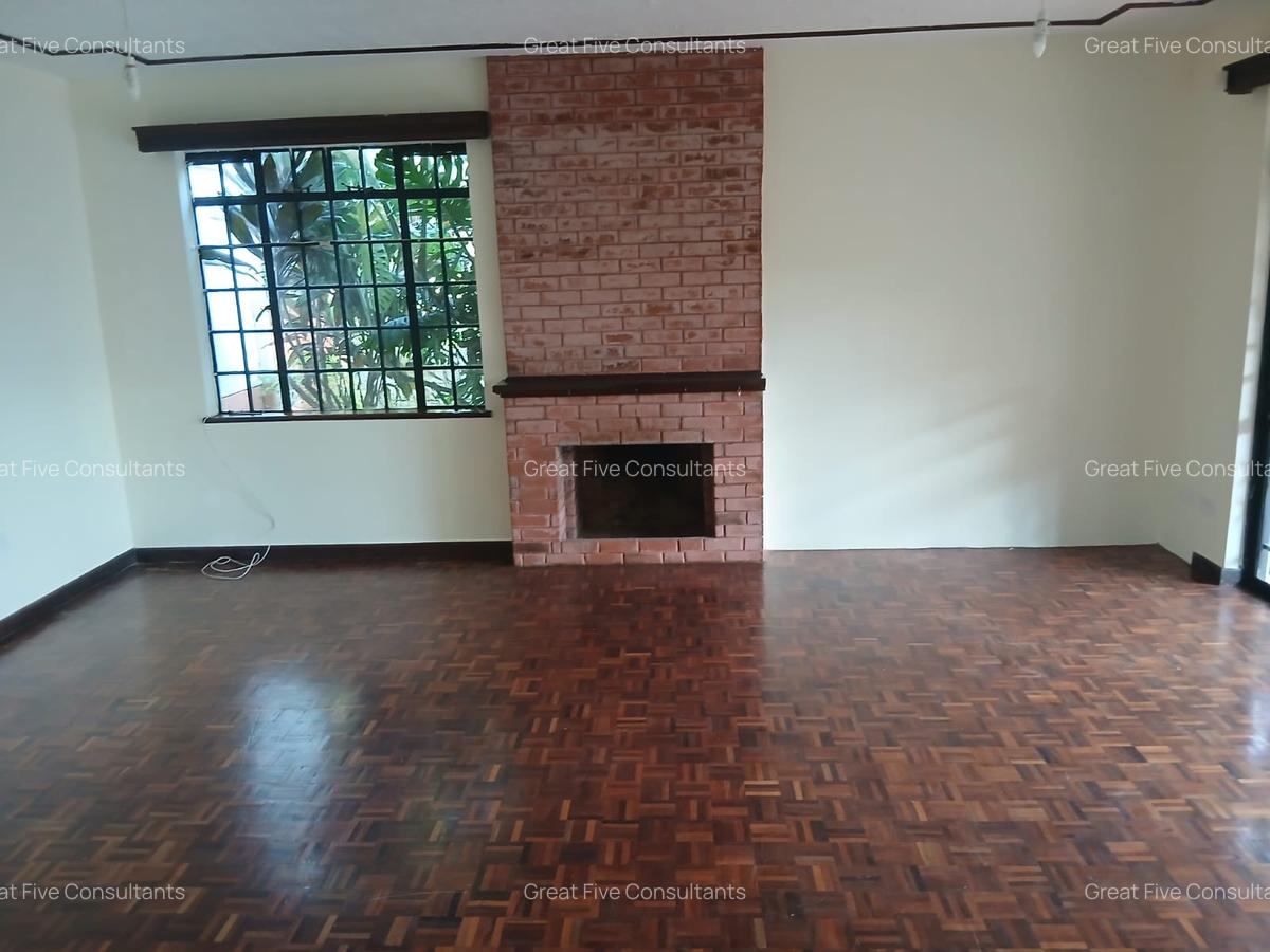 5 Bed Villa with En Suite in Runda - 5