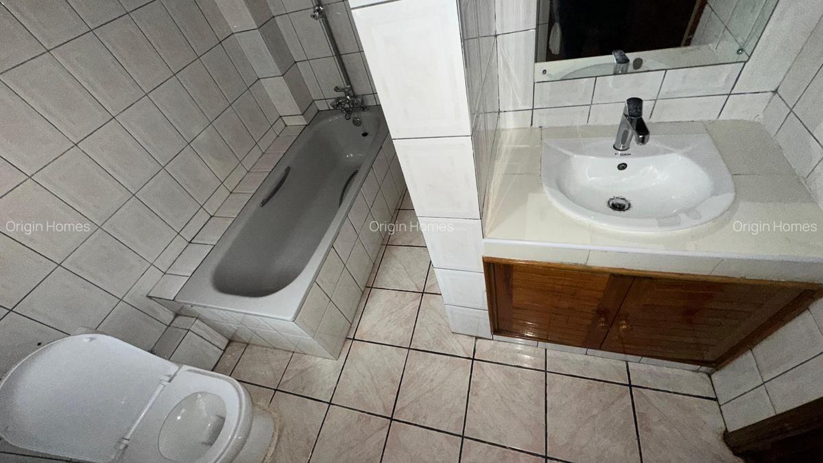 4 Bed House with En Suite at Valley Arcade - 14
