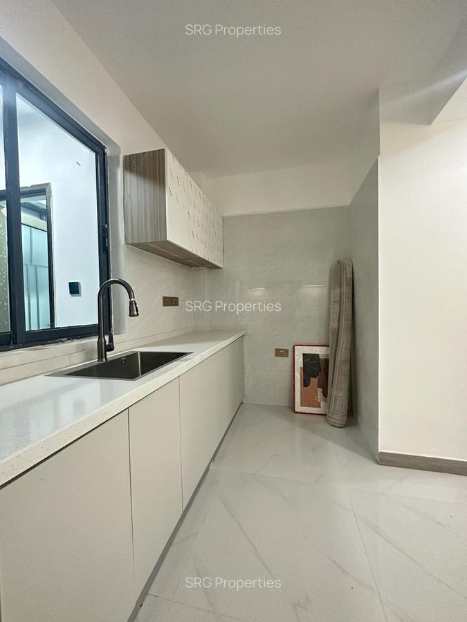 2 Bed Apartment with En Suite in Kilimani - 4