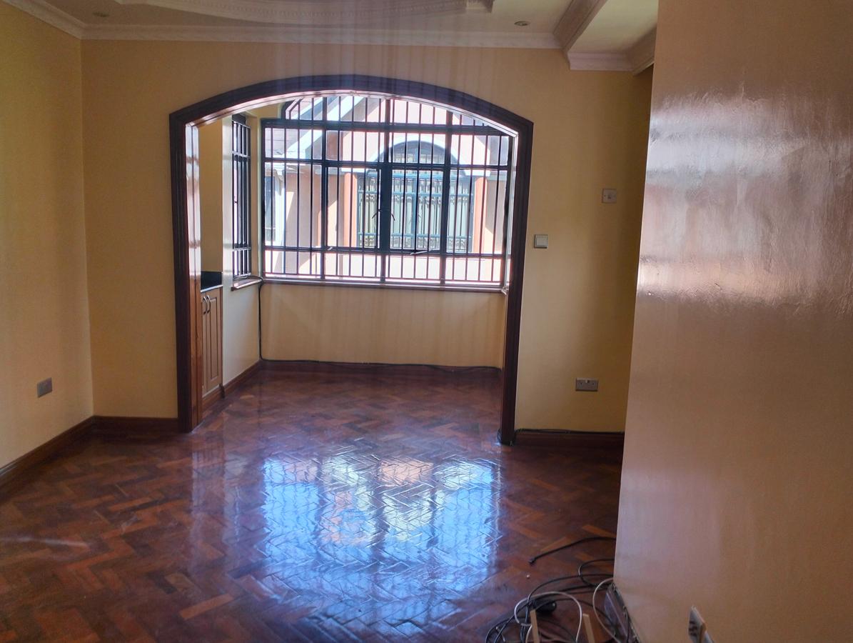 4 Bed Townhouse with En Suite in Lavington - 14