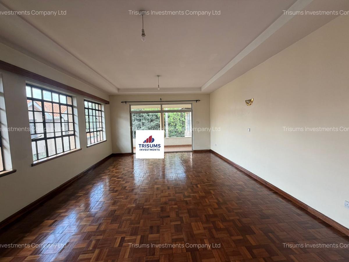 5 Bed House with En Suite in Runda - 5