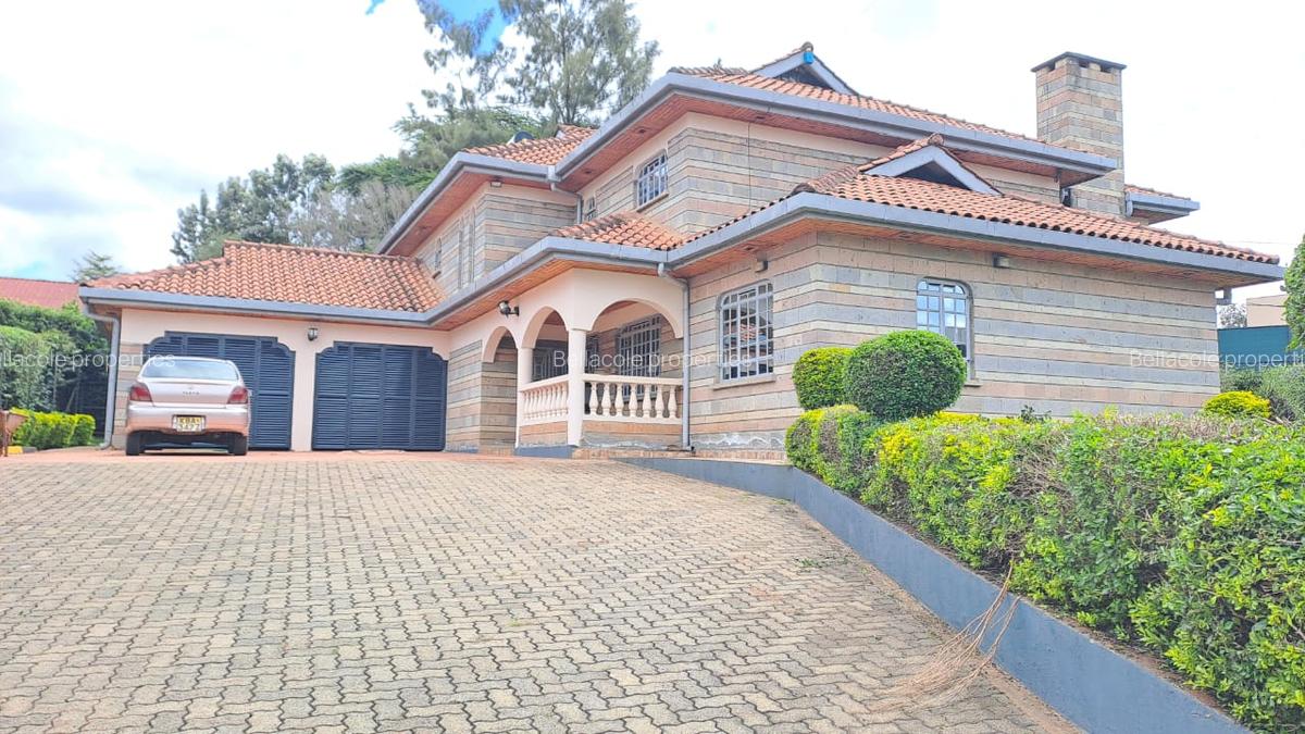 5 Bed Townhouse with En Suite in Nyari - 1