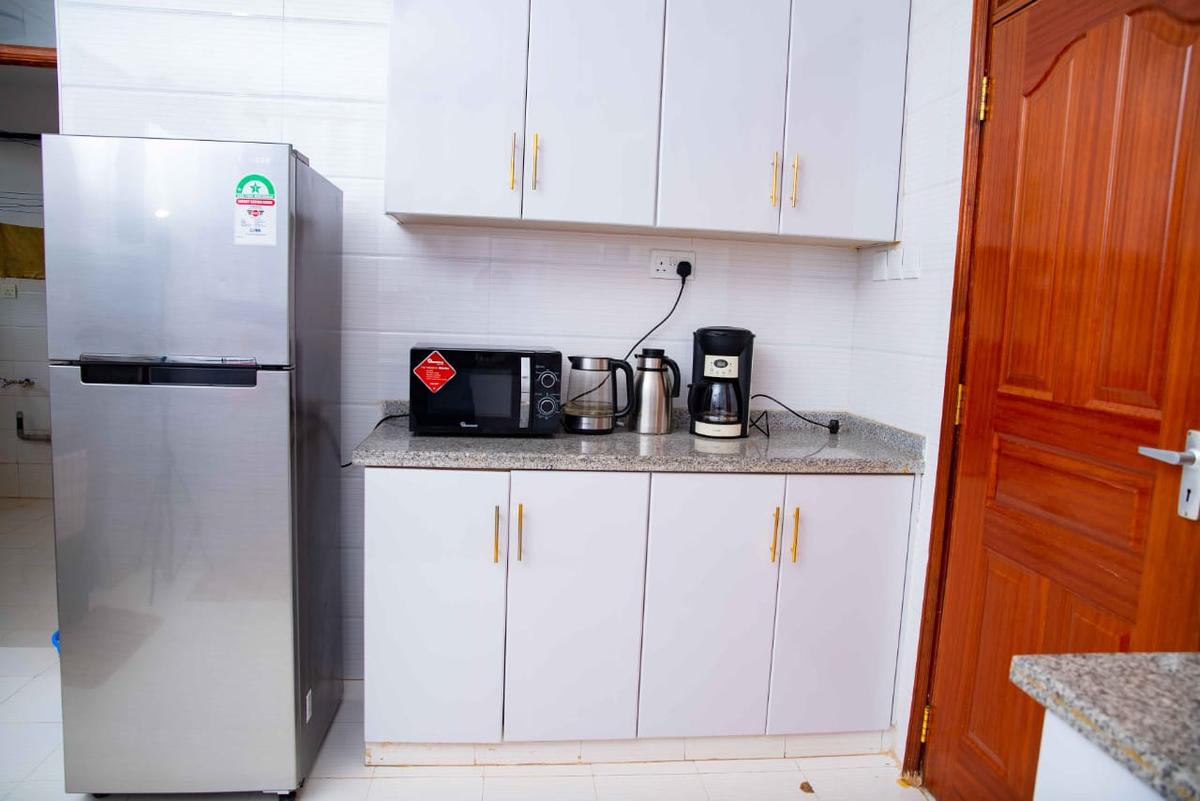 Serviced 3 Bed Apartment with Gym in Westlands Area - 13