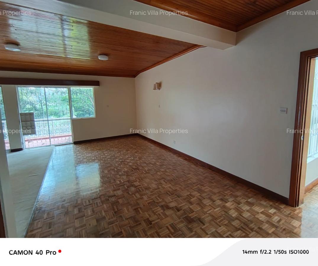 6 Bed House with En Suite at Nyari Central - 8