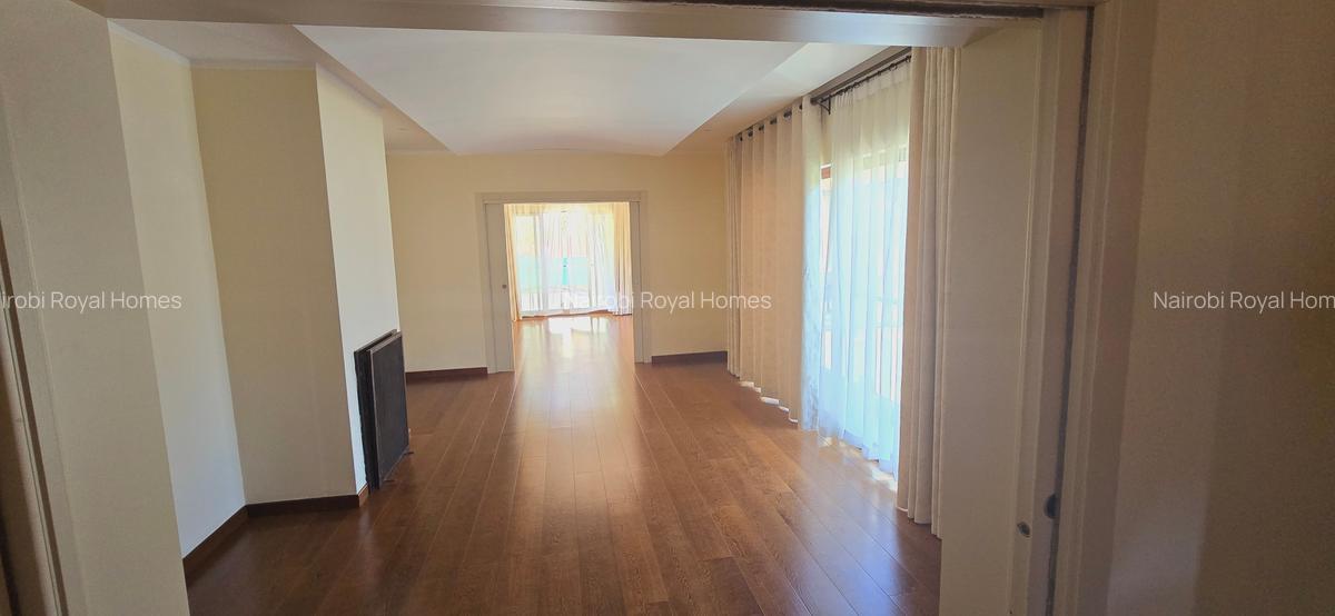 5 Bed Townhouse with En Suite at Off Convent Drive - 5