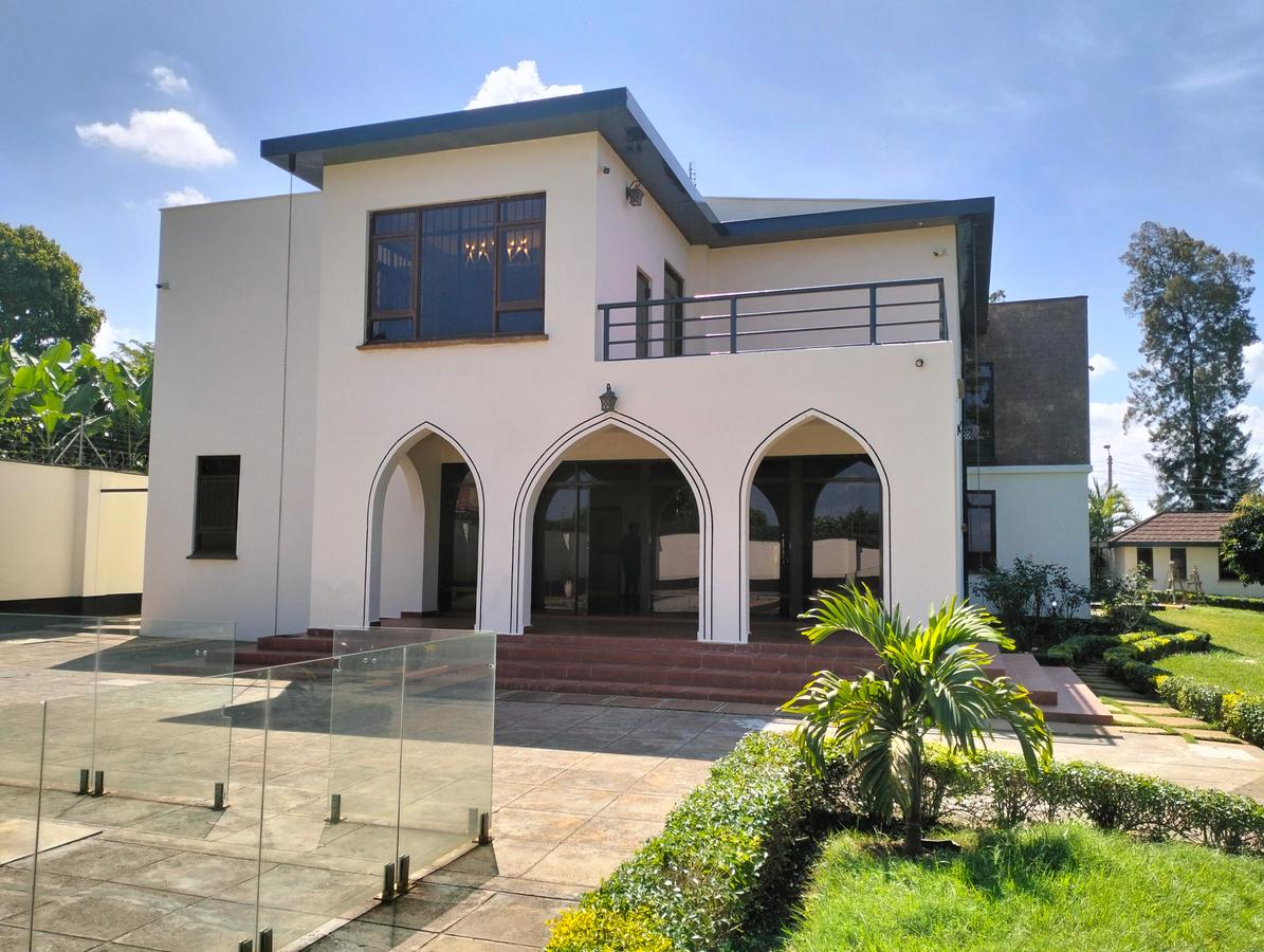 5 Bed House with En Suite in Runda - 20