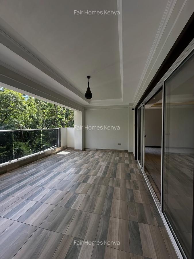 3 Bed Apartment with En Suite at Riverside Drive - 15