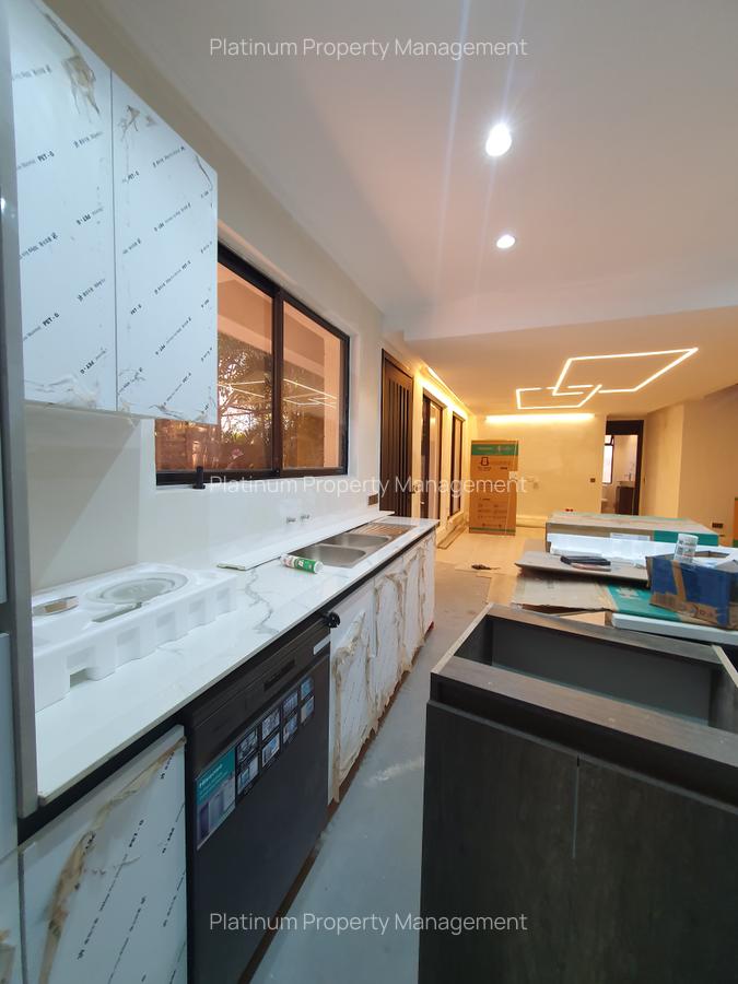3 Bed House with En Suite at United Nations Avenue - 7