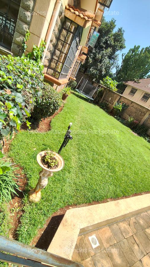 3 Bed Apartment with En Suite at Brook Side - 6