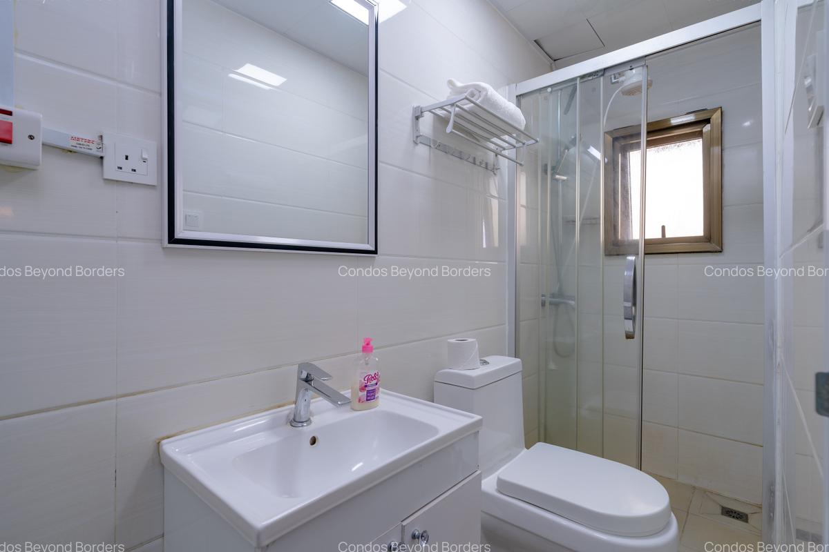 Serviced 2 Bed Apartment with En Suite at Turbo Road - 13