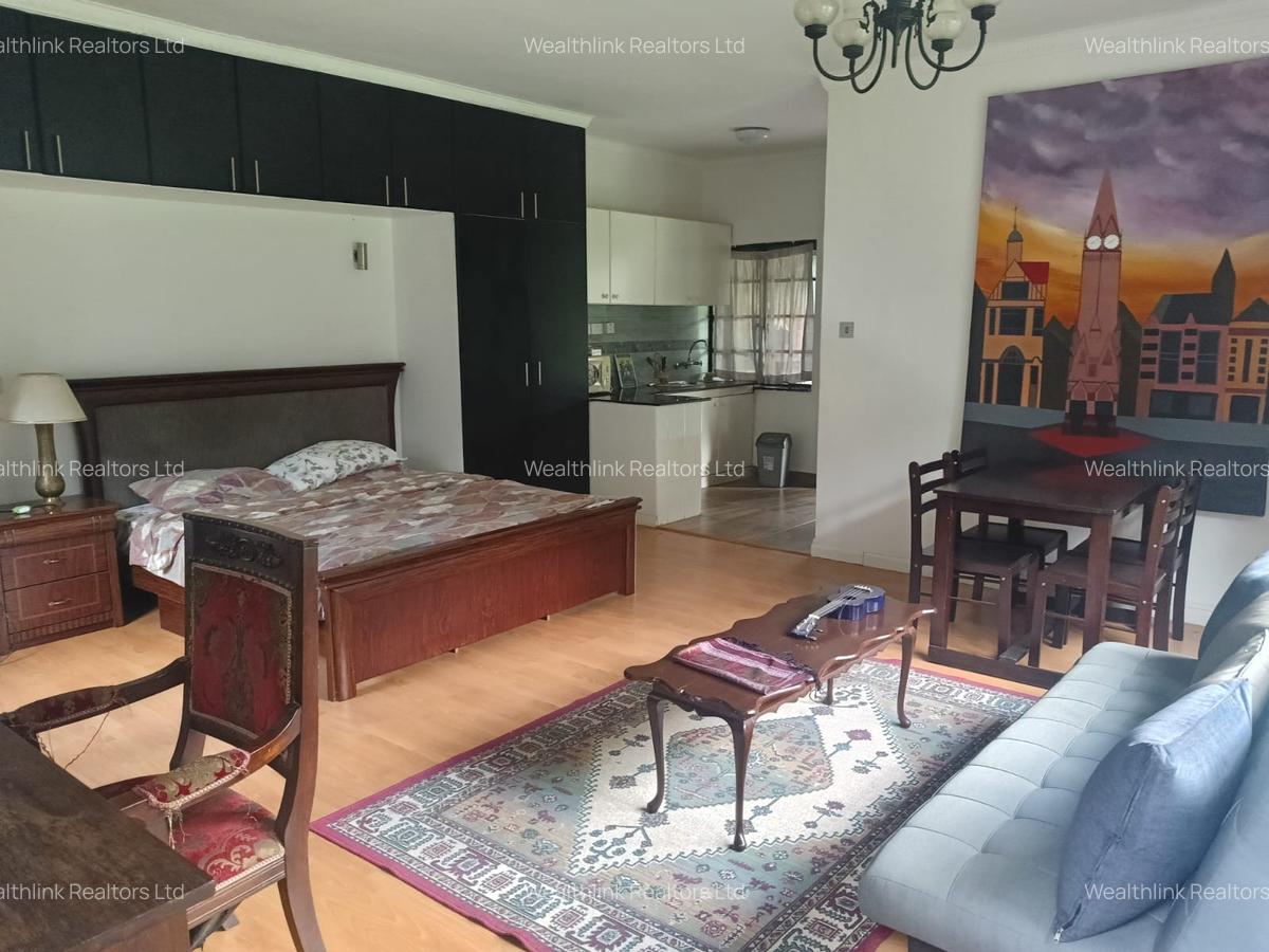 1 Bed House with En Suite at Nyari - 1