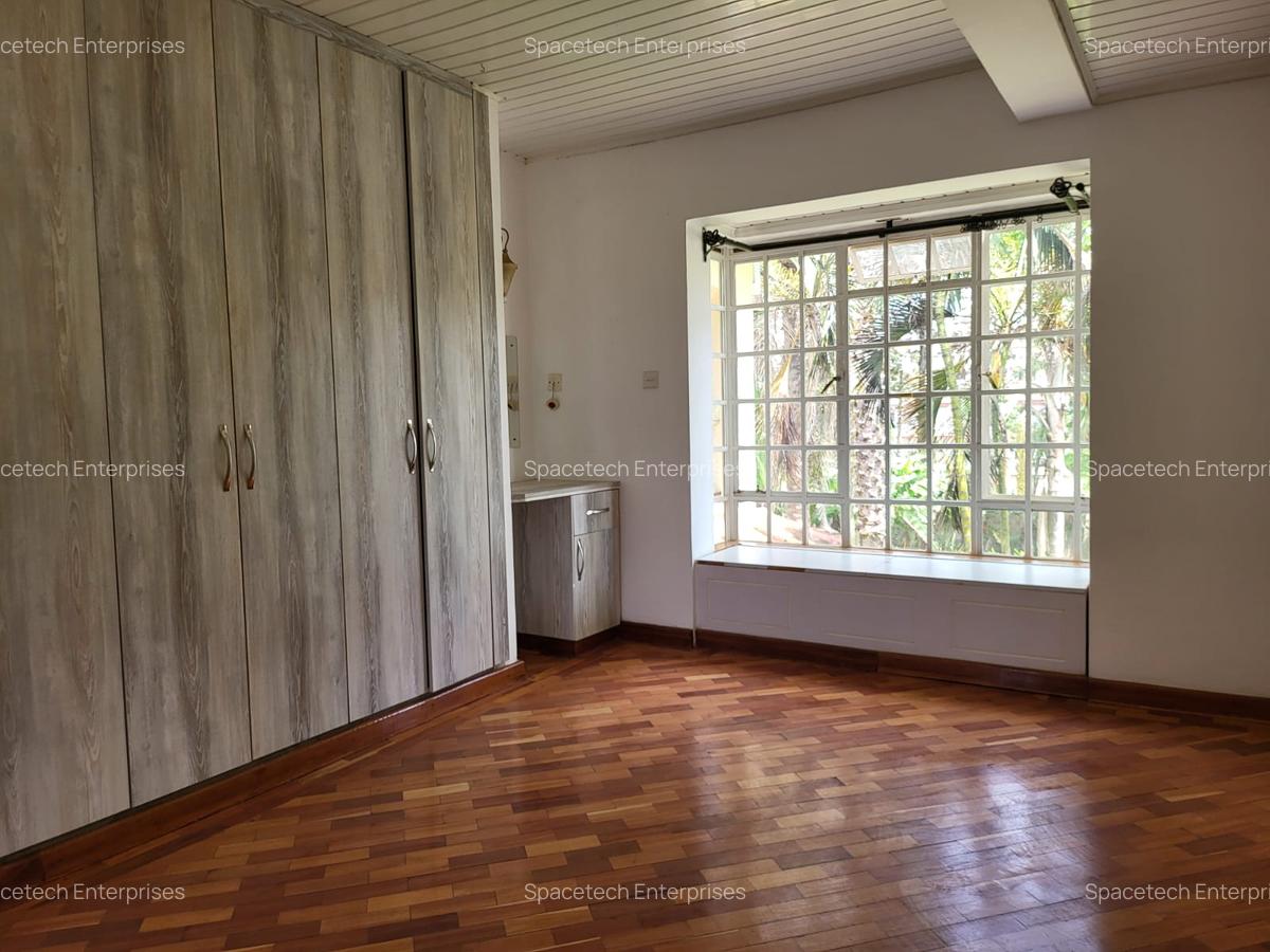 4 Bed House with En Suite in Gigiri - 11