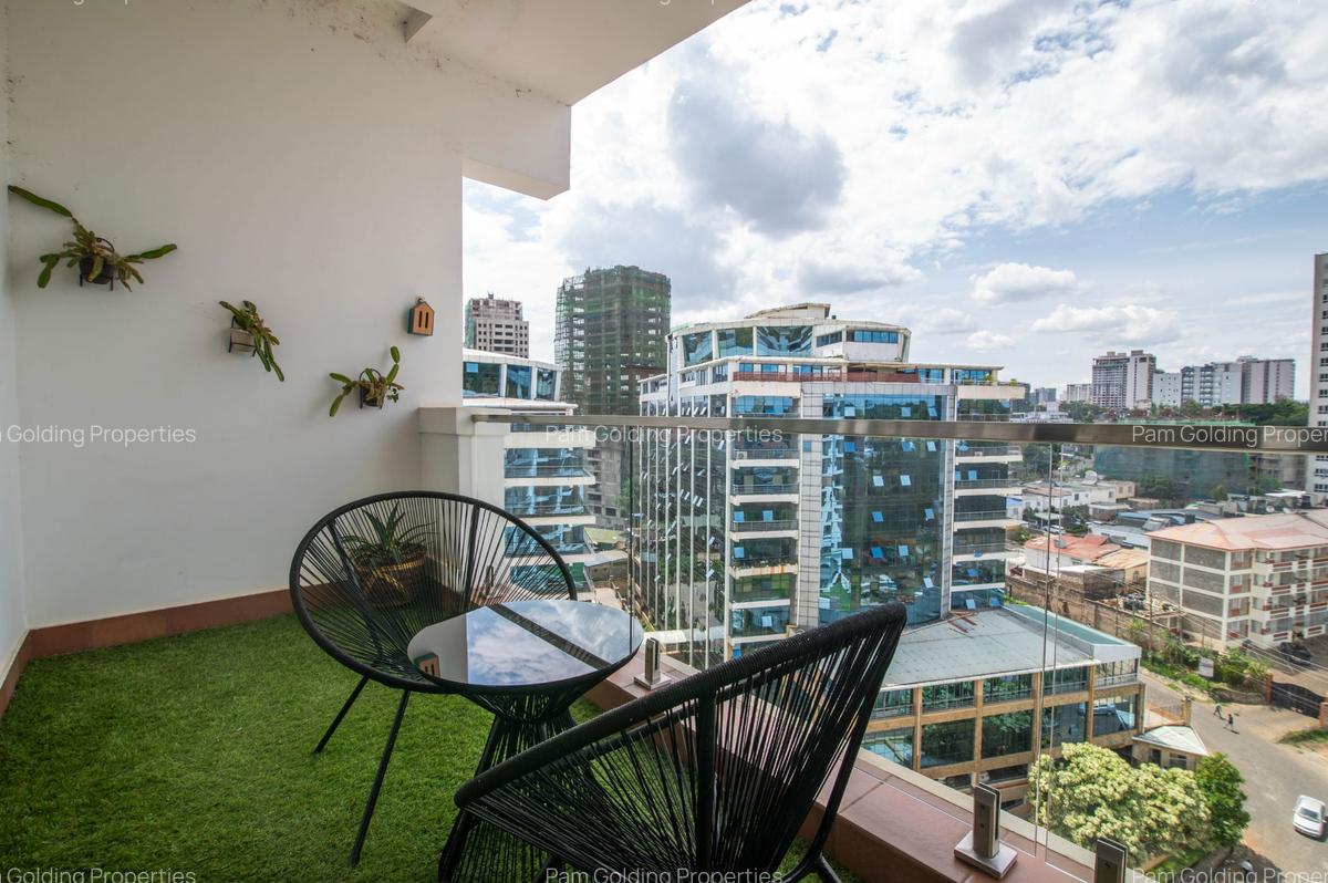 2 Bed Apartment with En Suite in Parklands - 3