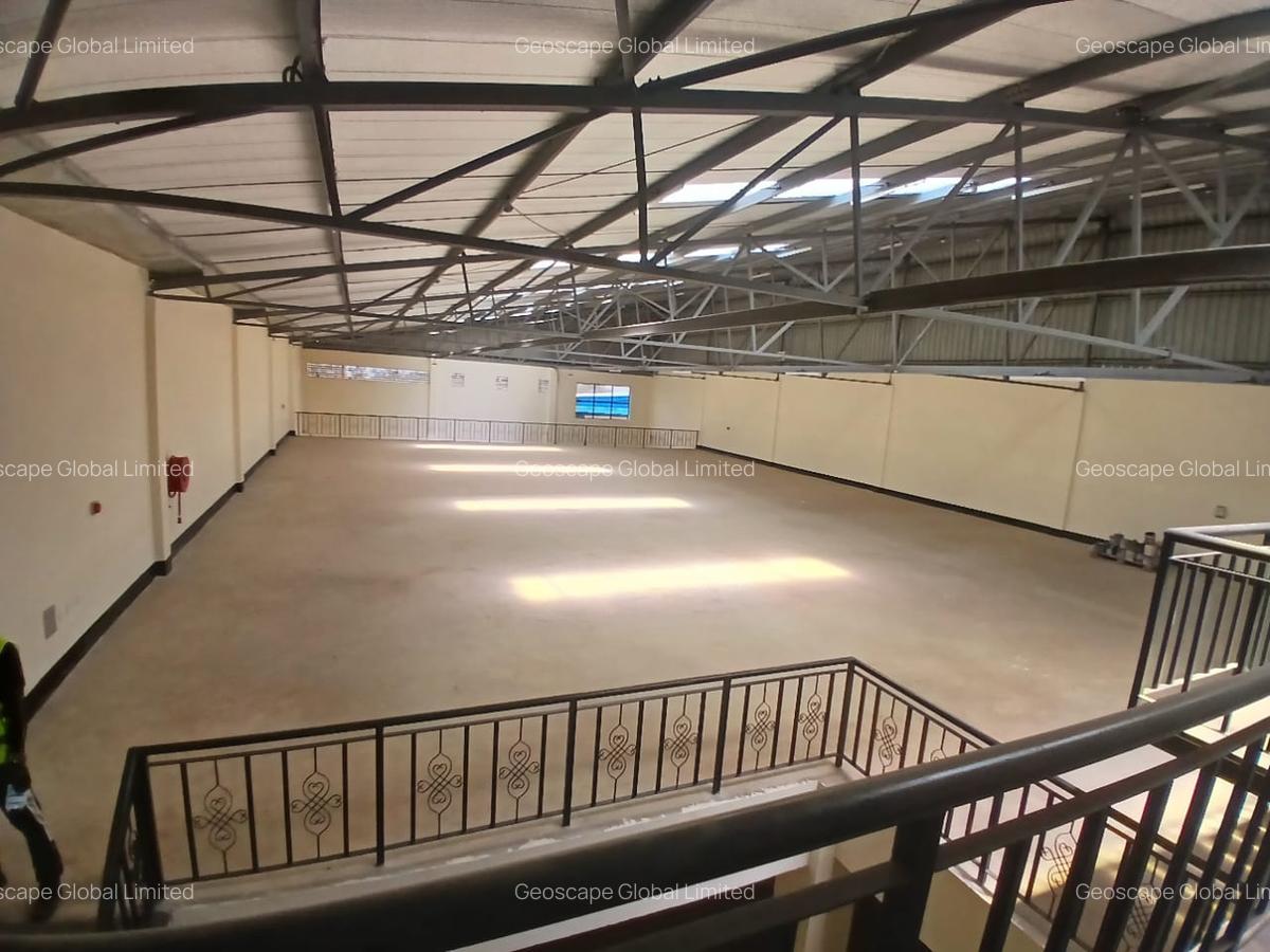 10,000 ft² Warehouse with Parking in Ruiru - 12