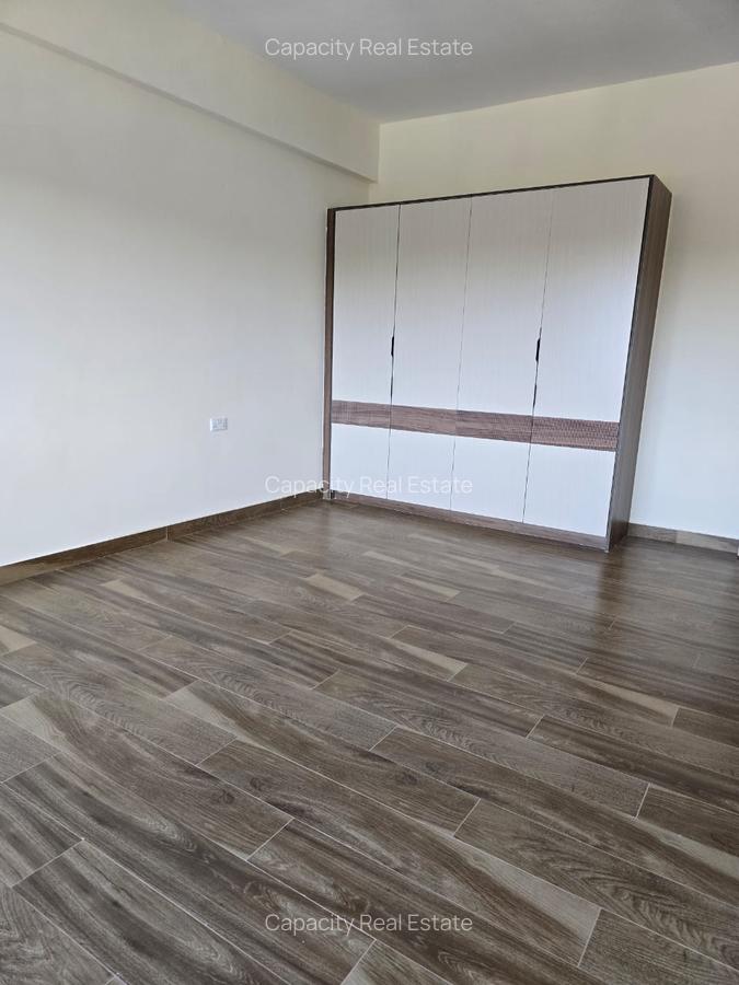 3 Bed Apartment with En Suite in Parklands - 12