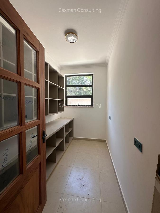 5 Bed House with En Suite in Karen - 4