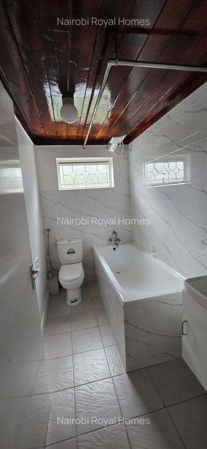 4 Bed House with En Suite at Lavington Green - 17