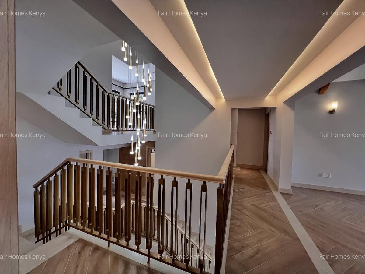 6 Bed Townhouse with En Suite at Convent Drive - 12