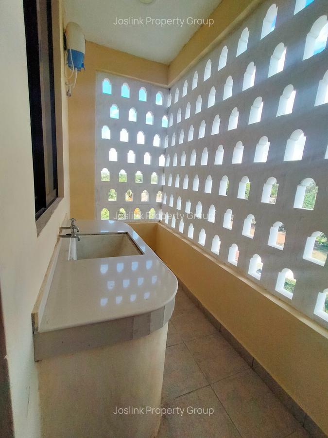 3 Bed Apartment with En Suite in Nyali Area - 10