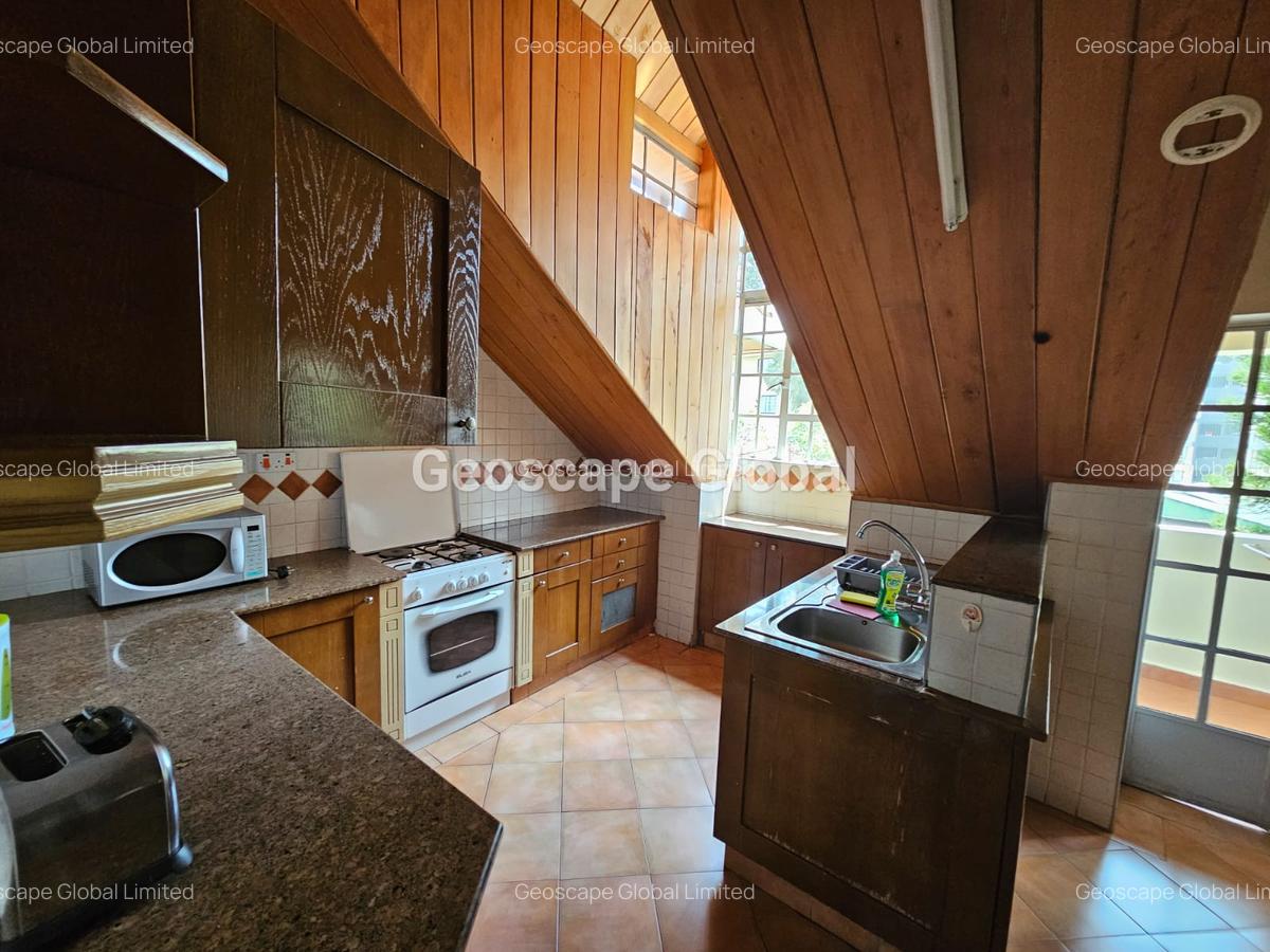 Serviced 3 Bed Apartment with En Suite in Brookside - 2