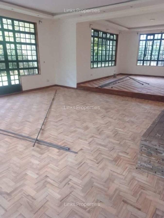5 Bed Townhouse with En Suite at Karen Dagoreti Road - 3