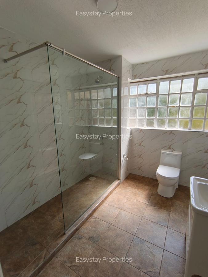 4 Bed House with En Suite in Gigiri - 3