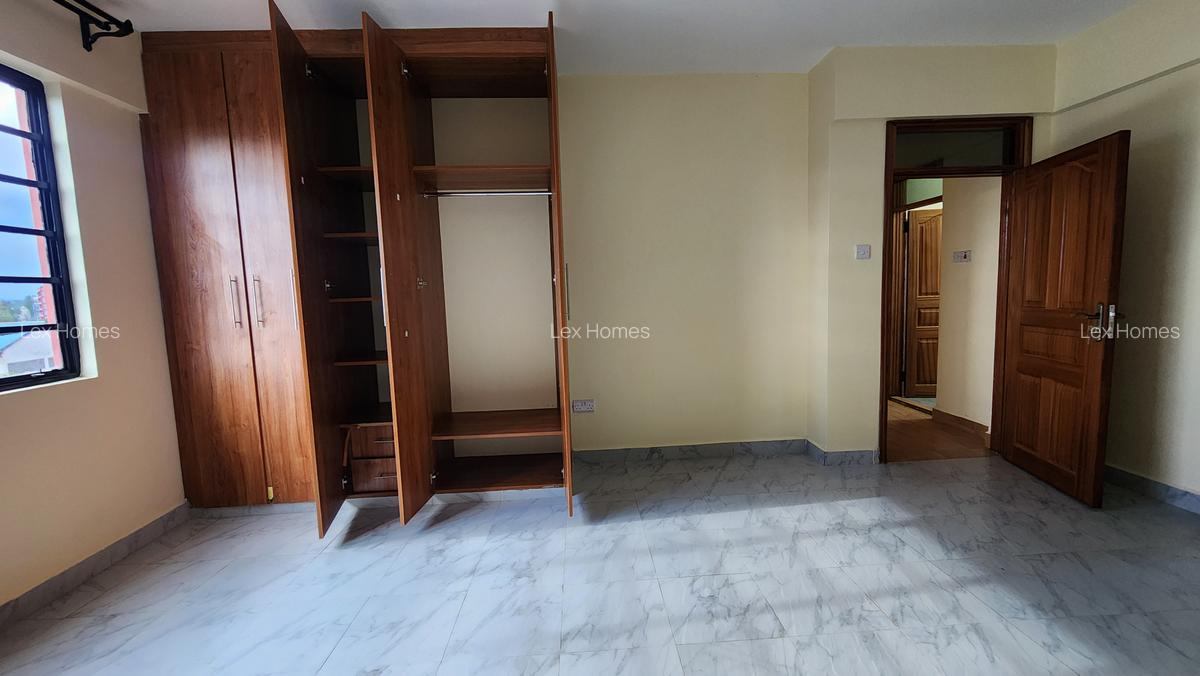 2 Bed Apartment with En Suite at Laiser - 12
